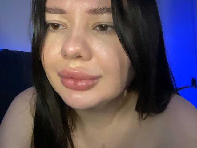 VikaSpace's BongaCams show and profile