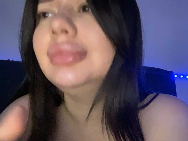 VikaSpace's BongaCams show and profile