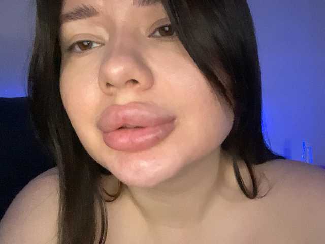 VikaSpace's BongaCams show and profile