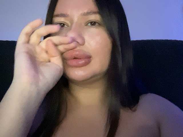 VikaSpace live cam profile preview on bongacams