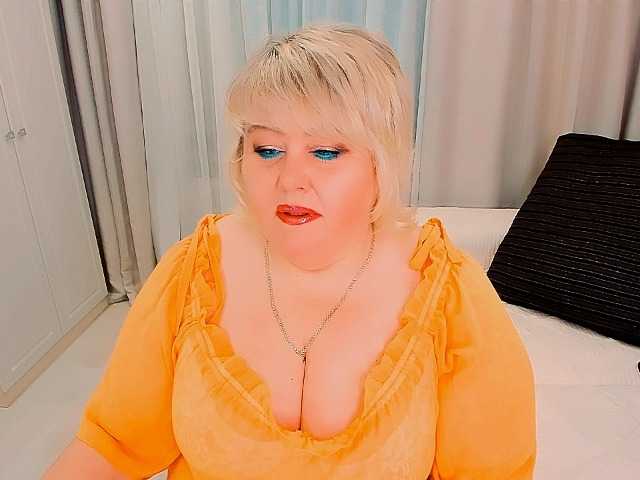 XBIGTITSXX's BongaCams show and profile