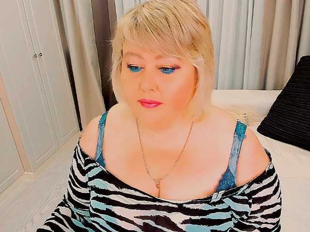 XBIGTITSXX, live now on BongaCams