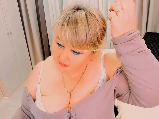 XBIGTITSXX live cam on BongaCams