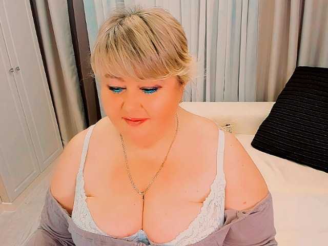 XBIGTITSXX live cam on BongaCams