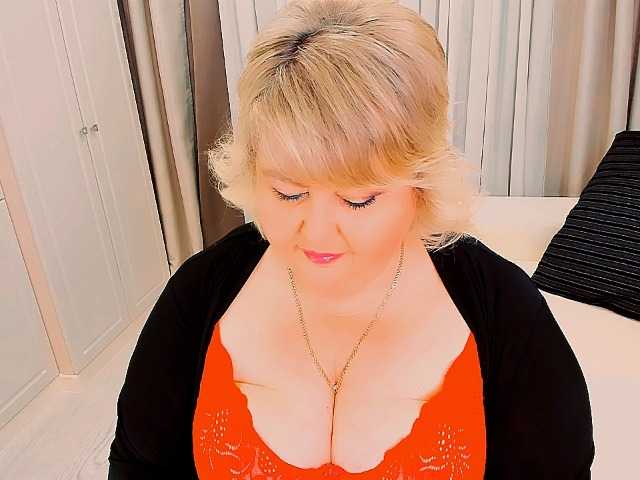 XBIGTITSXX live cam preview