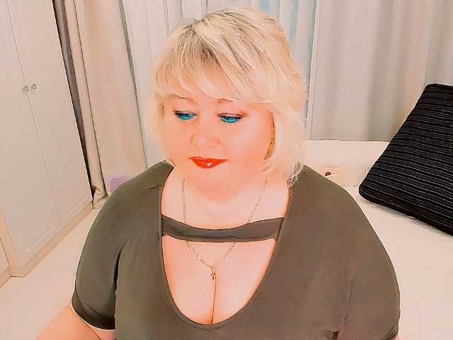 XBIGTITSXX's BongaCams show and profile