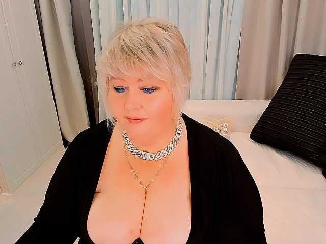 XBIGTITSXX live cam on BongaCams