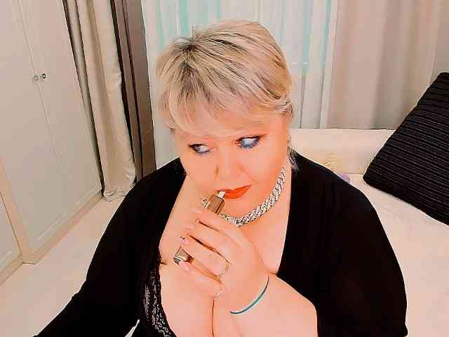 XBIGTITSXX webcam