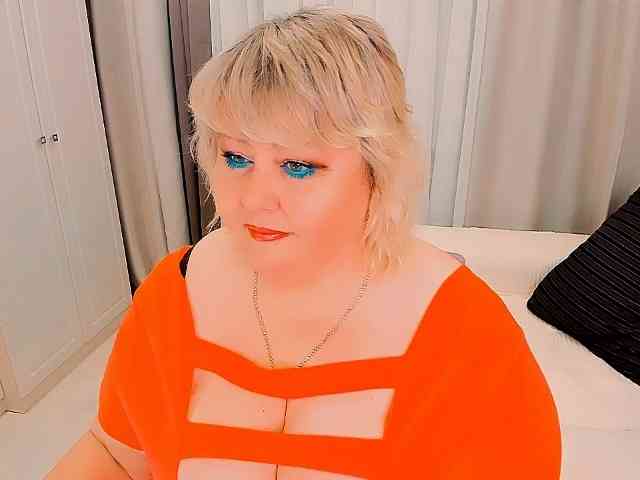 XBIGTITSXX webcam