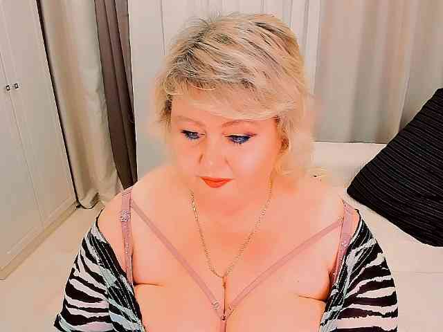 XBIGTITSXX webcam