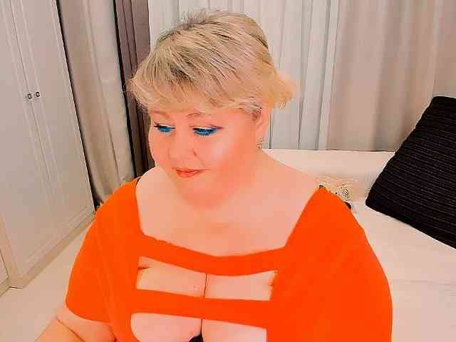 XBIGTITSXX webcam