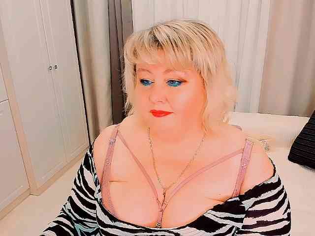 XBIGTITSXX webcam