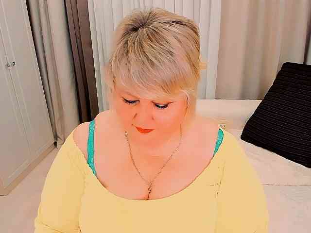 XBIGTITSXX webcam