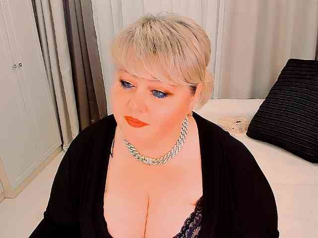 XBIGTITSXX webcam