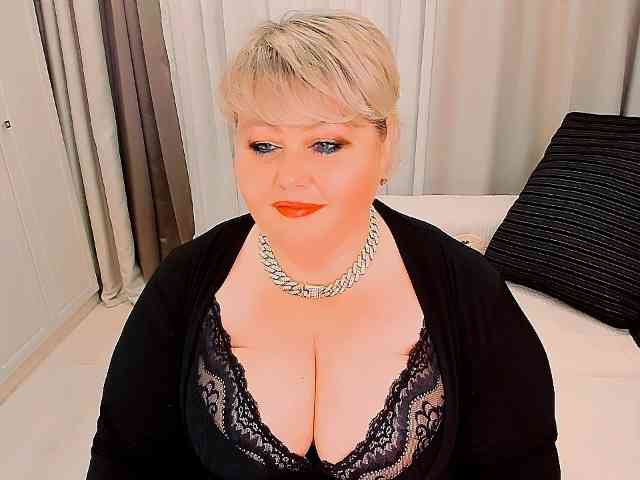 XBIGTITSXX webcam