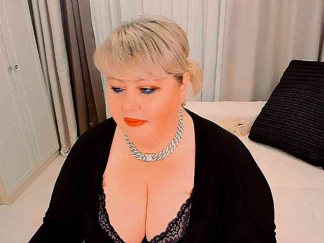 XBIGTITSXX webcam