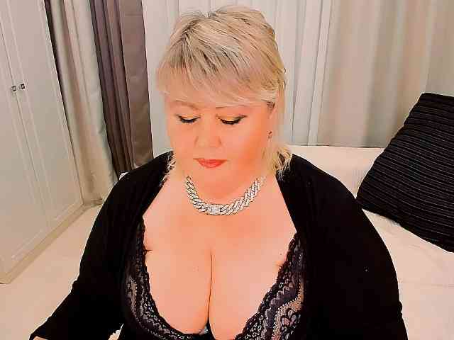 XBIGTITSXX webcam