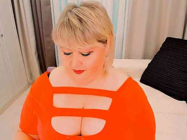 XBIGTITSXX webcam