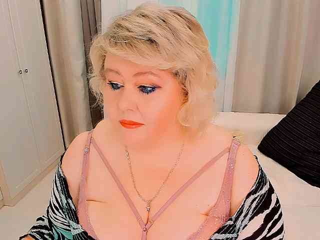 XBIGTITSXX webcam