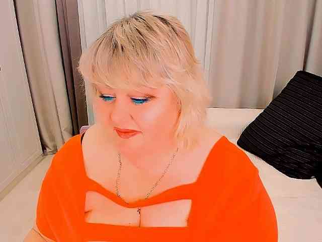 XBIGTITSXX webcam
