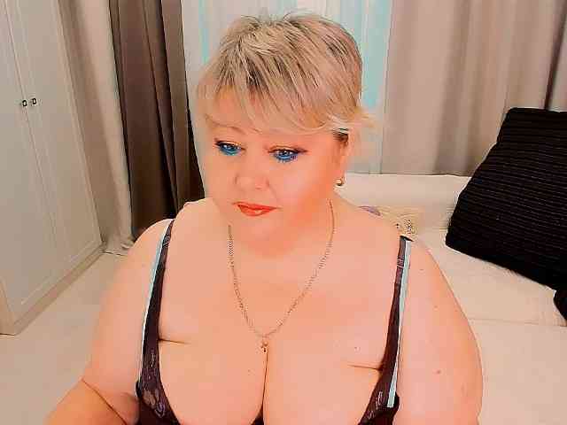 XBIGTITSXX webcam