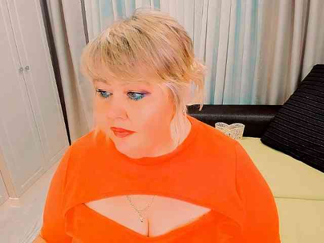 XBIGTITSXX webcam