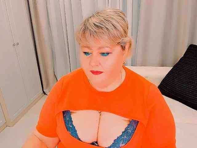 XBIGTITSXX webcam