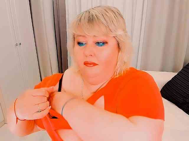 XBIGTITSXX webcam