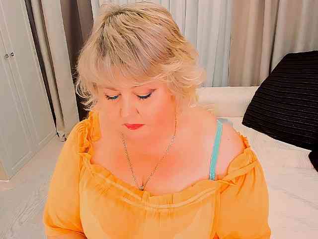 XBIGTITSXX webcam