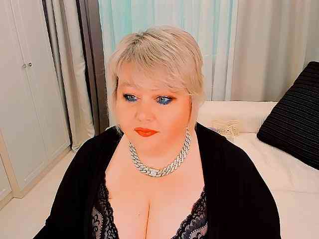 XBIGTITSXX webcam
