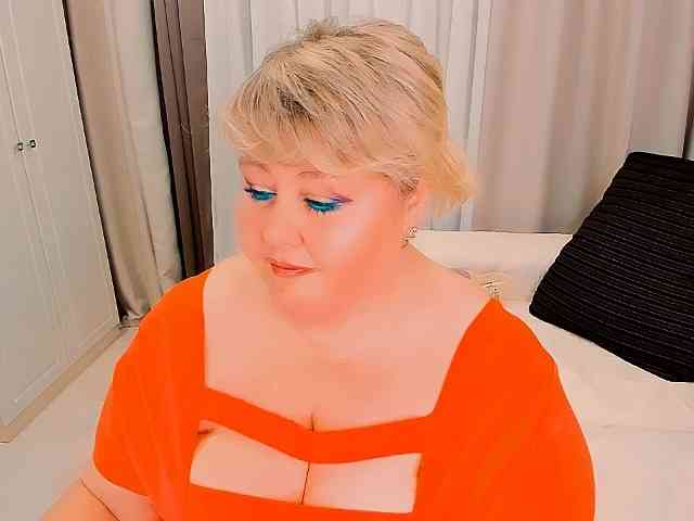 XBIGTITSXX webcam