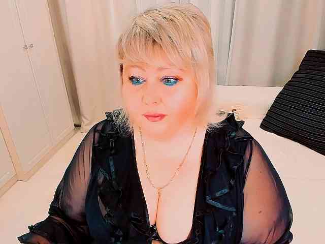 XBIGTITSXX webcam