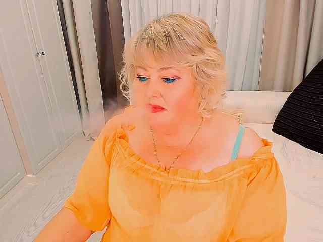 XBIGTITSXX webcam