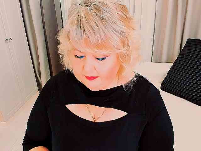 XBIGTITSXX webcam
