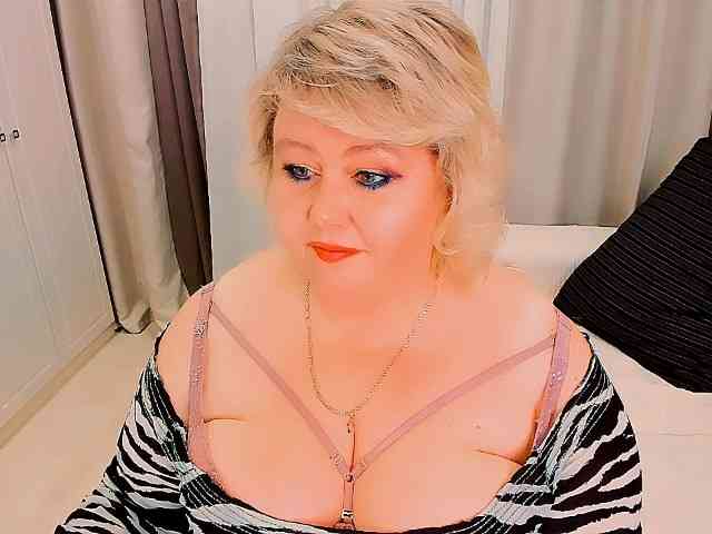 XBIGTITSXX webcam