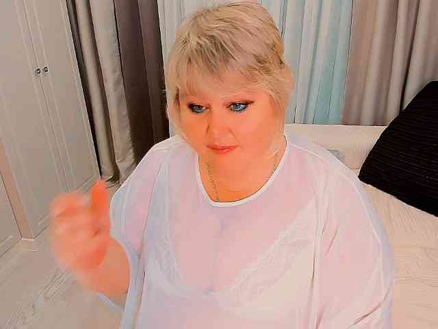 XBIGTITSXX webcam