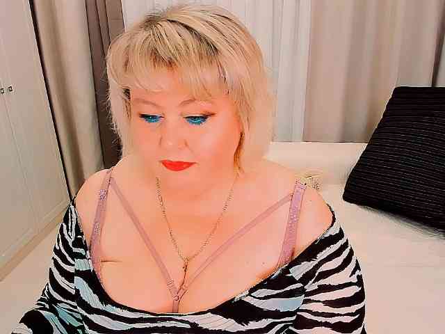 XBIGTITSXX webcam