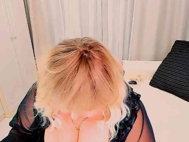 XBIGTITSXX webcam