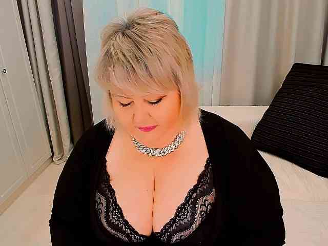 XBIGTITSXX webcam