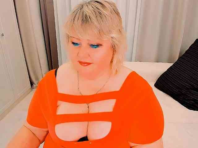 XBIGTITSXX webcam