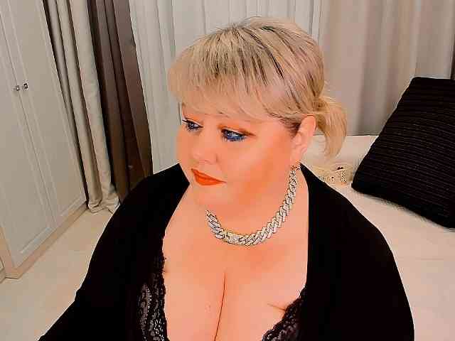 XBIGTITSXX webcam