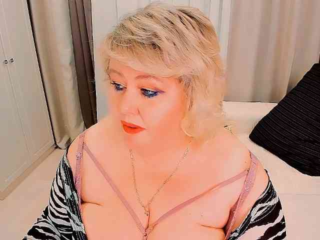 XBIGTITSXX webcam