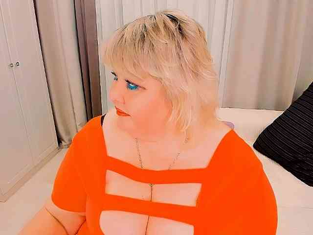 XBIGTITSXX webcam