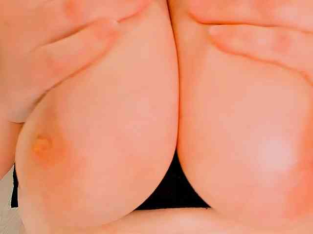 XBIGTITSXX webcam