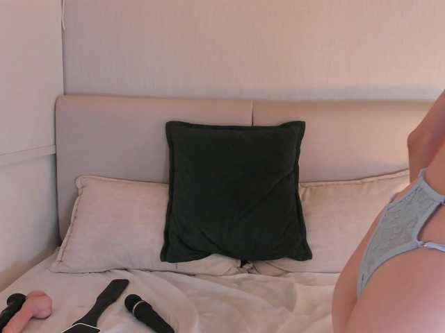 ARI-FLAME live cam on BongaCams