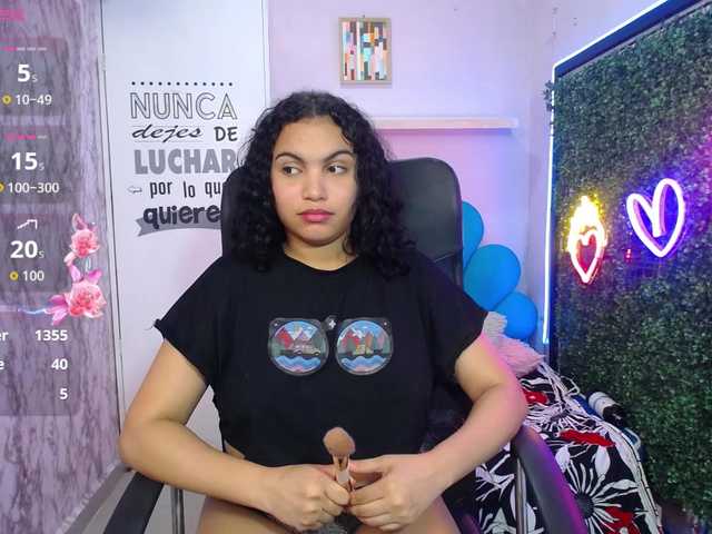 valeria-martinez19 live cam on BongaCams