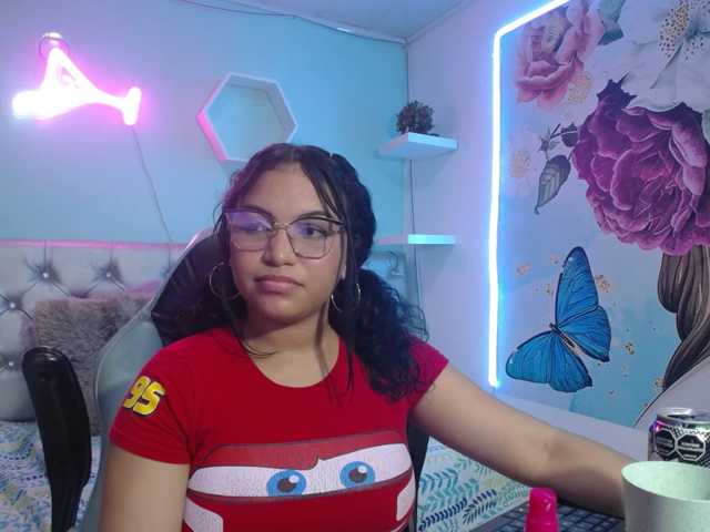 valeria-martinez19 live cam on BongaCams