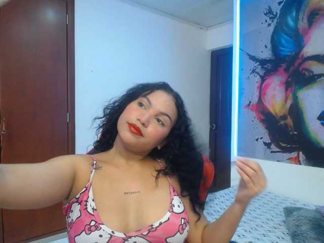 valeria-martinez19 live cam on BongaCams