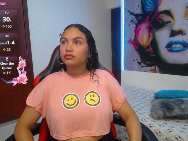 valeria-martinez19 live cam on BongaCams