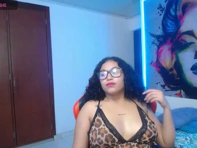 valeria-martinez19 live cam on BongaCams